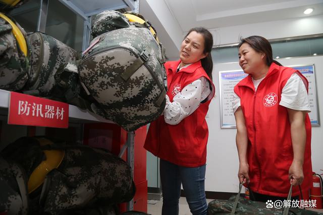 防汛物資一覽表|防汛器材有哪些|防汛物資清單|防汛物資主要包括哪些?|防汛工具包括哪些|應(yīng)急搶險物資清單|常用防汛應(yīng)急物資清單|防洪防汛安全教育