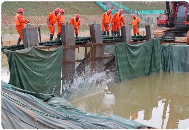 全力防汛備汛！廣東這場(chǎng)防洪搶險(xiǎn)實(shí)戰(zhàn)演練&ldquo;動(dòng)真格&rdquo;